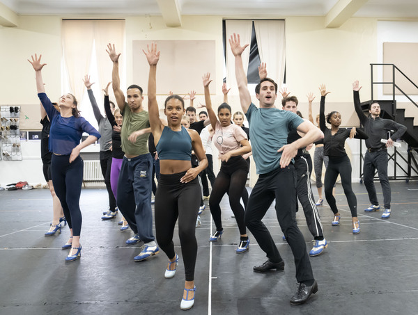 Photos: See Ruthie Henshall, Les Dennis & More in Rehearsals for 42 STREET Image