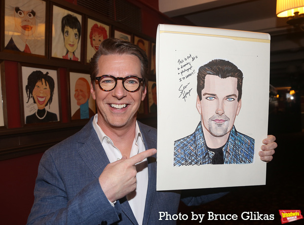 Photos: GOODNIGHT, OSCAR Star Sean Hayes Honored With Sardi's Portrait Image