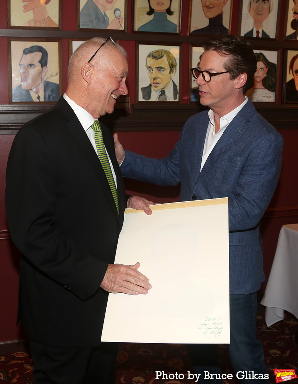 Photos: GOODNIGHT, OSCAR Star Sean Hayes Honored With Sardi's Portrait Image