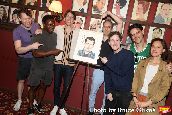 Photos: GOODNIGHT, OSCAR Star Sean Hayes Honored With Sardi's Portrait Image