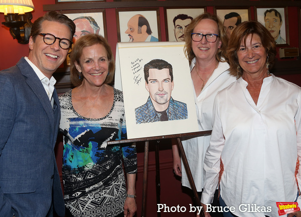 Photos: GOODNIGHT, OSCAR Star Sean Hayes Honored With Sardi's Portrait Image