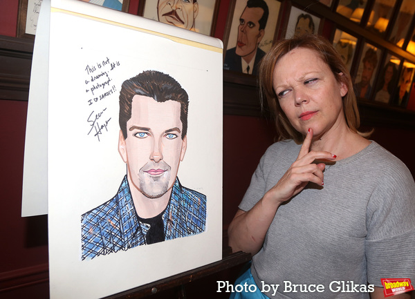 Photos: GOODNIGHT, OSCAR Star Sean Hayes Honored With Sardi's Portrait Image