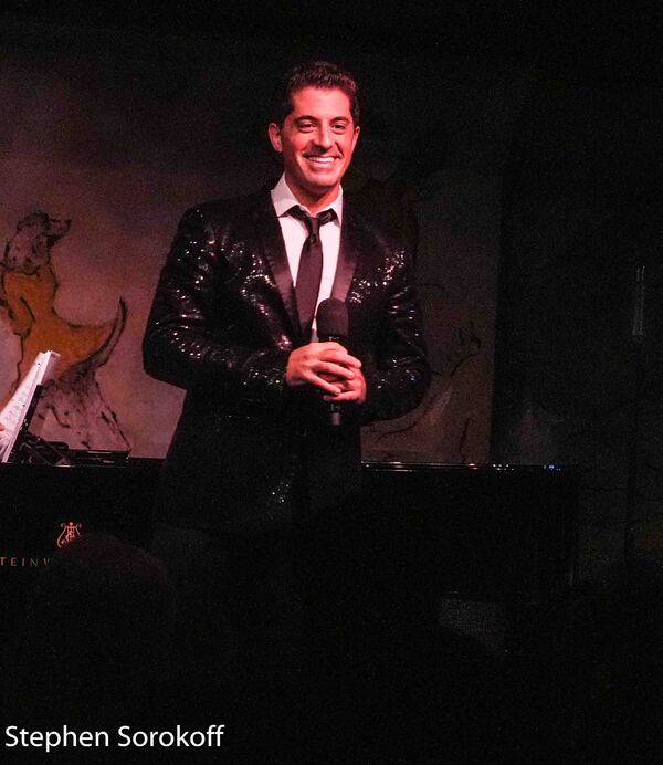 Photos: Anthony Nunziata Makes Cafe Carlyle Debut Image