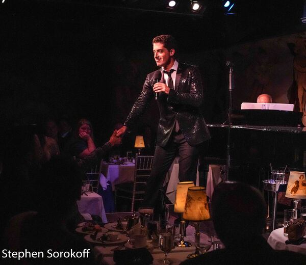 Photos: Anthony Nunziata Makes Cafe Carlyle Debut Image