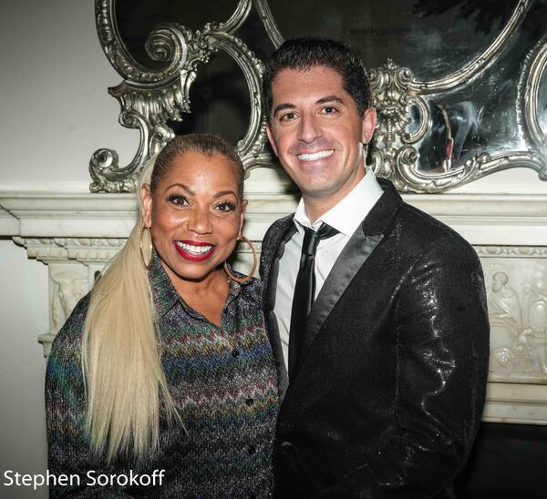 Photos: Anthony Nunziata Makes Cafe Carlyle Debut Image