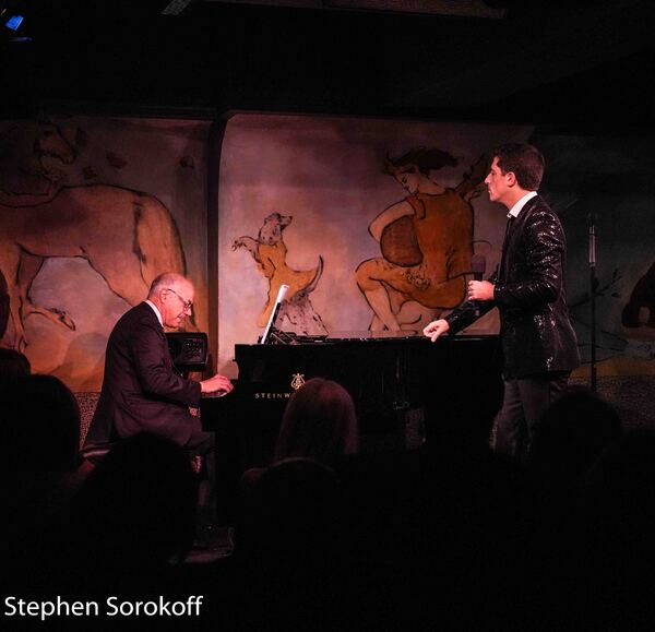 Photos: Anthony Nunziata Makes Cafe Carlyle Debut Image