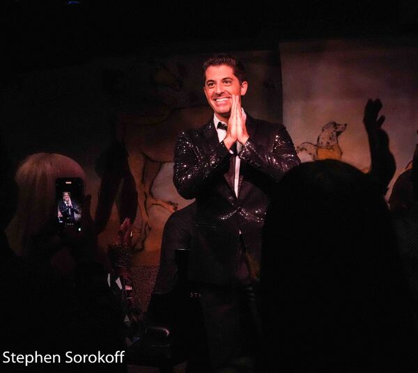 Photos: Anthony Nunziata Makes Cafe Carlyle Debut Image