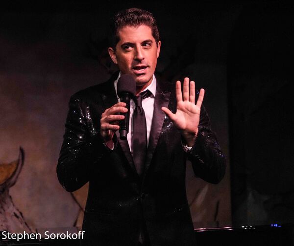 Photos: Anthony Nunziata Makes Cafe Carlyle Debut Image