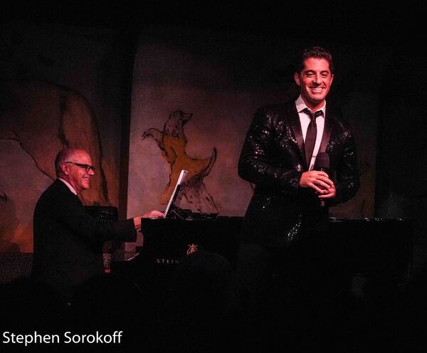 Photos: Anthony Nunziata Makes Cafe Carlyle Debut Image