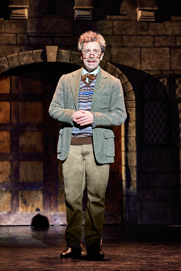 Photos: First Look at Brightman, Iglehart, McClure, Urie, and More in SPAMALOT at The Kennedy Center Image