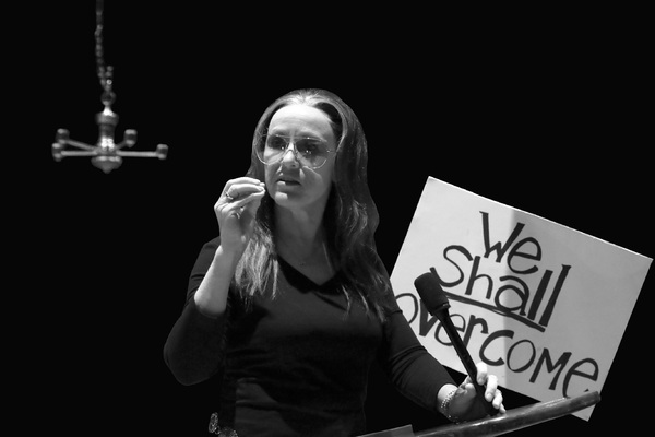 Photos: First Look at GLORIA: A LIFE at The New Jewish Theatre Image