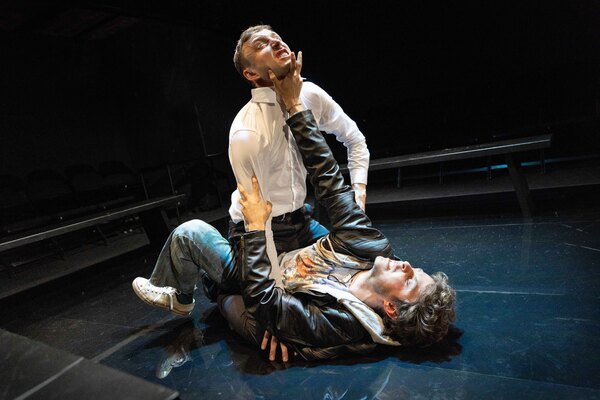 Photos: First Look at LEAVES OF GLASS at Park Theatre Image