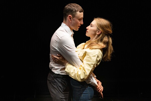 Photos: First Look at LEAVES OF GLASS at Park Theatre Image