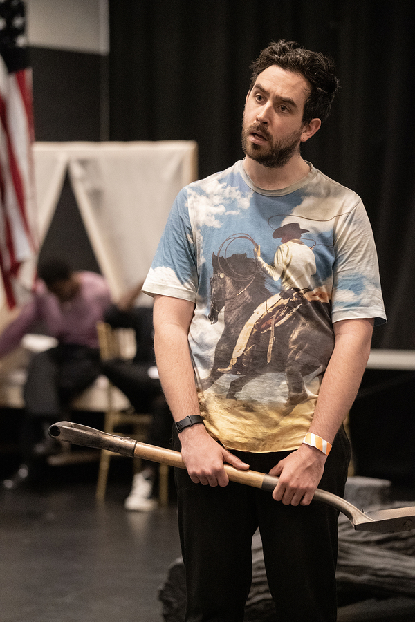 Photos: Go Inside Rehearsals for HAMLET at Free Shakespeare in the Park Image