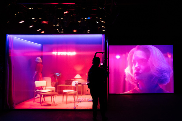 Photos: First Look at Ruth Wilson in THE SECOND WOMAN at the Young Vic Theatre Image