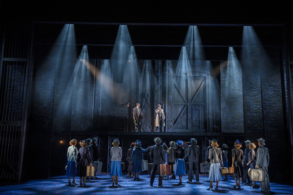 Photos: First Look at 42ND STREET at Curve, Leicester and Sadler's Wells Image