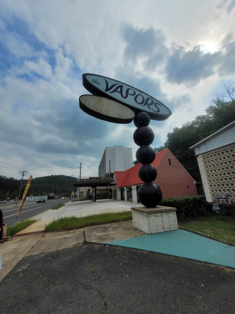 Review: GIN GAME at Vapors Live Image