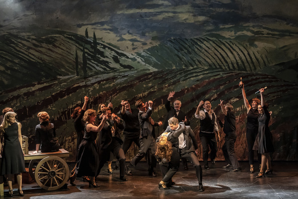 Photos: First Look at ASPECTS OF LOVE, Starring Michael Ball Image