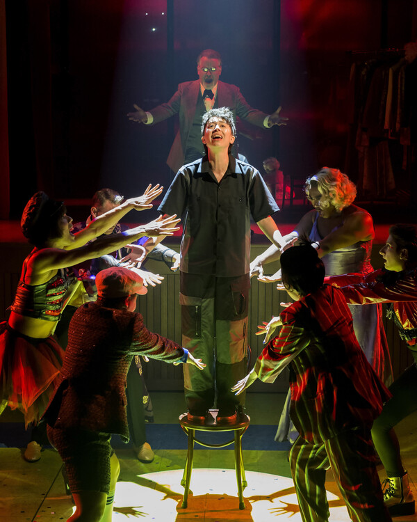 Photos: First Look at Peppermint, Daya Curley, Sarah Stiles & More in A TRANSPARENT MUSICAL at Center Theater Group Image