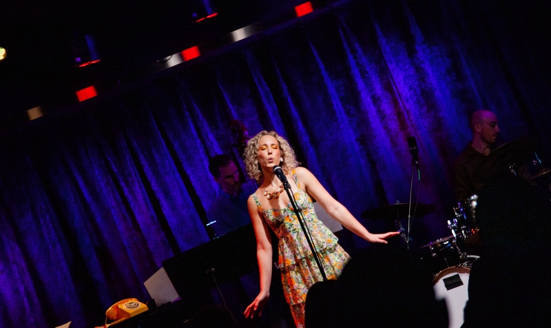 Review: Jessica Fishenfeld Keeps The SUNNY SIDE UP Down In The Basement At The Birdland Theater Image