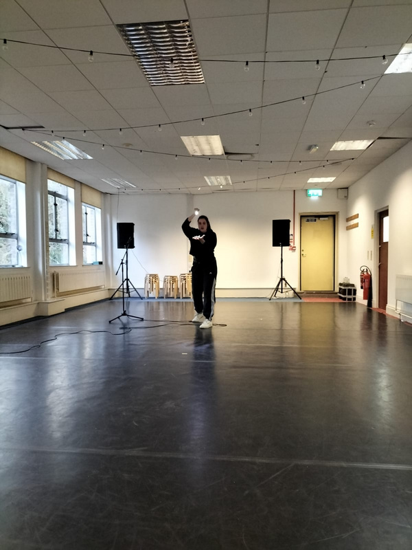 Photos: Inside Rehearsal For THE UNICORN at The Arcola Theatre Image