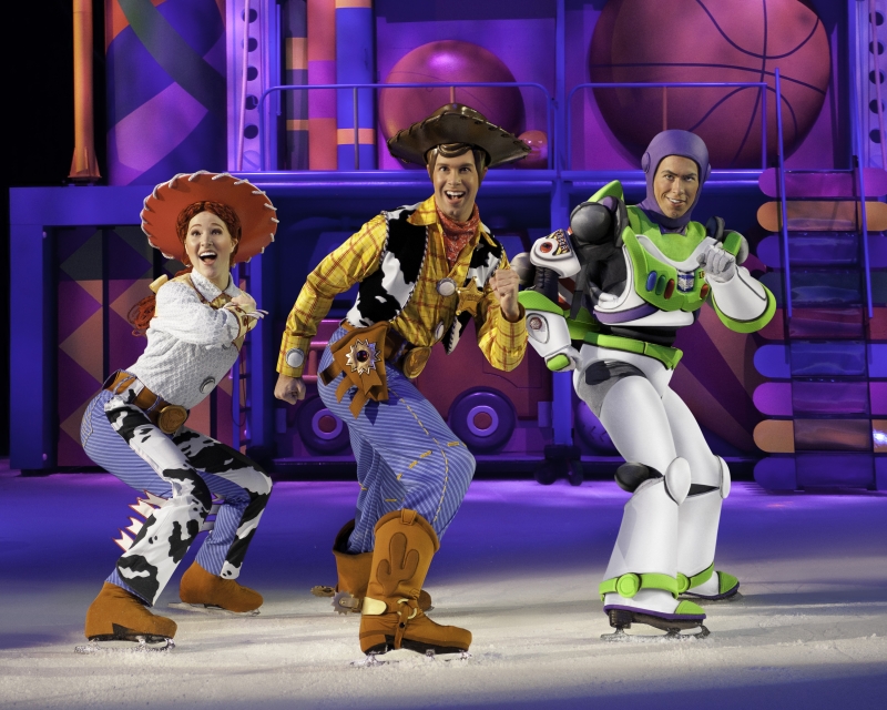 Celebrating 100 Years of Excitement DISNEY ON ICE Tours Brazil 