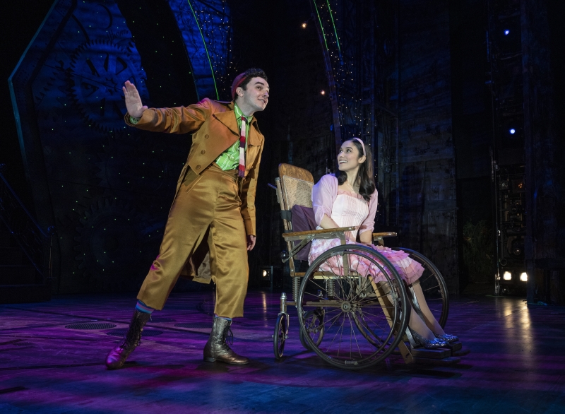 Review: WICKED THE MUSICAL at Hobby Center For The Performing Arts Image