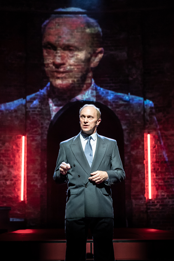 Photos: First Look at PATRIOTS at the Noel Coward Theatre Image