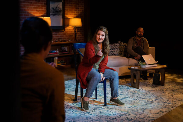 Photos: First Look at TINY BEAUTIFUL THINGS at Circle Theatre Image