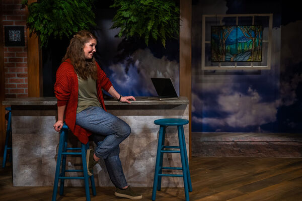 Photos: First Look at TINY BEAUTIFUL THINGS at Circle Theatre Image