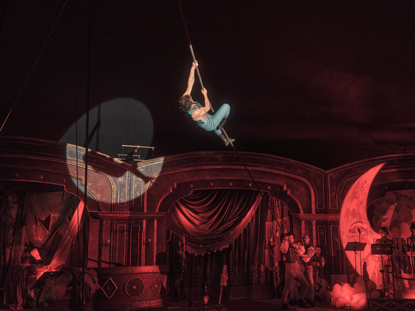 Photos: First Look at Giffords Circus 2023 Tour LES ENFANTS DU PARADIS Image