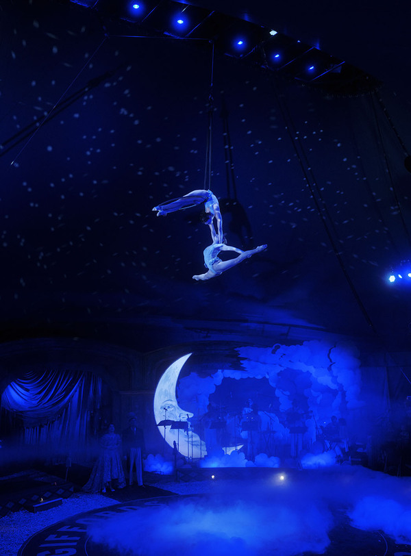 Photos: First Look at Giffords Circus 2023 Tour LES ENFANTS DU PARADIS Image