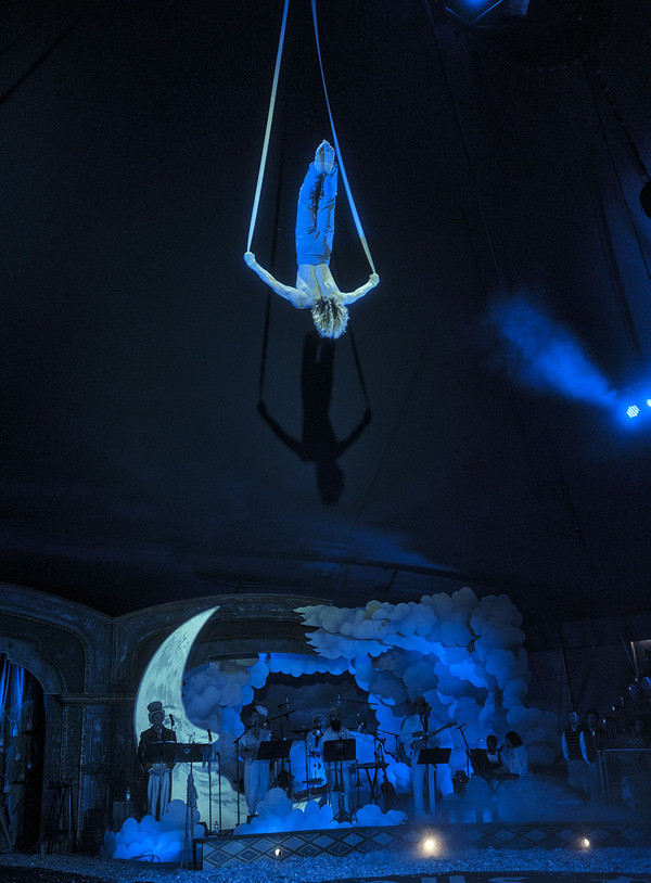 Photos: First Look at Giffords Circus 2023 Tour LES ENFANTS DU PARADIS Image
