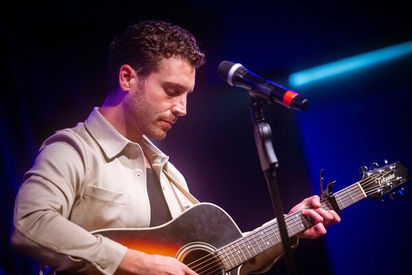 Photos: May 30th THE LINEUP WITH SUSIE MOSHER In Matt Baker's Artistic Style Image