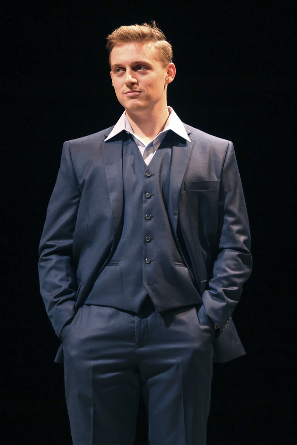 Photos: First Look At BEAUTIFUL – THE CAROLE KING MUSICAL At North Shore Music Theatre Image