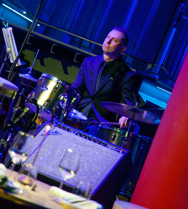 Review: No Blue Patrons At Chelsea Table + Stage After Nicolas King's SHAKING THE BLUES AWAY Image