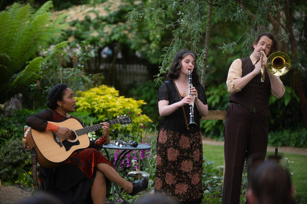 Photos: First Look At Shakespeare in the Squares' TWELFTH NIGHT Image