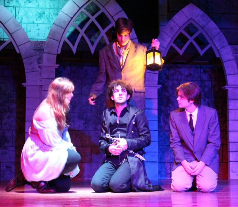 Review: WILLIAM SHAKESPEARE'S HAMLET at TWIN LAKES PLAYHOUSE 