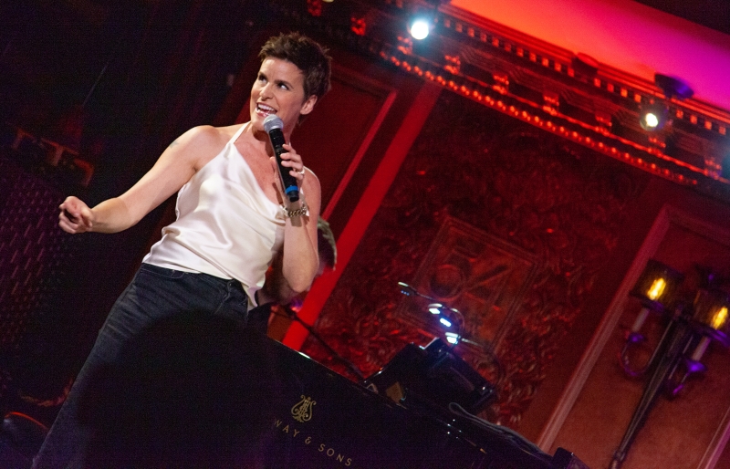 Photos: Jenn Colella Concludes Fabulous OUT AND PROUD Show at 54 Below Image