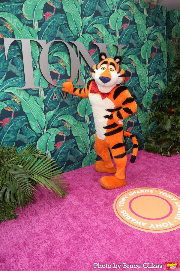 Photos: Broadway's Brightest Stars Hit the Red Carpet at the 2023 Tony Awards Image