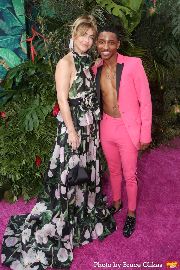 Photos: Broadway's Brightest Stars Hit the Red Carpet at the 2023 Tony Awards Image