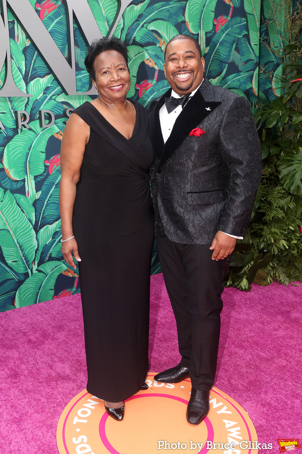 Photos: Broadway's Brightest Stars Hit the Red Carpet at the 2023 Tony Awards Image