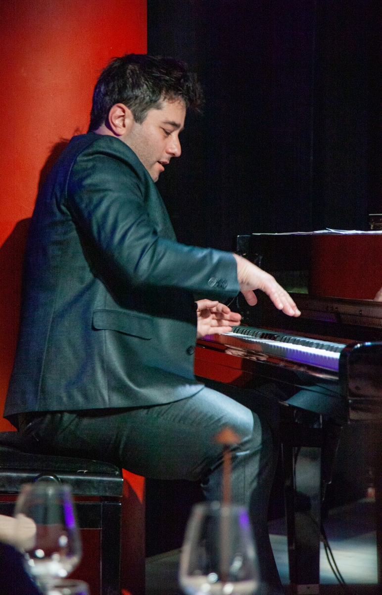 Review: Matt Baker A RHAPOSDY OF GERSHWIN Absolute Art, Pure and Proper, at Chelsea Table + Stage Image