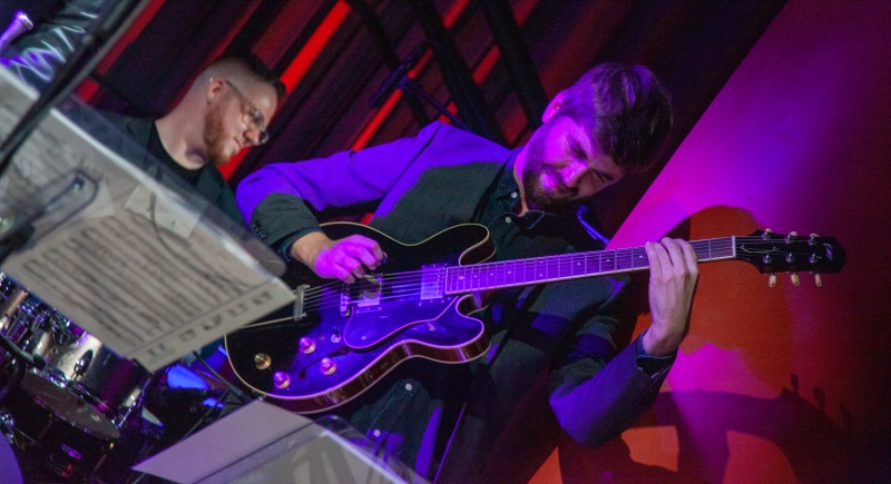 Review: Matt Baker A RHAPOSDY OF GERSHWIN Absolute Art, Pure and Proper, at Chelsea Table + Stage Image