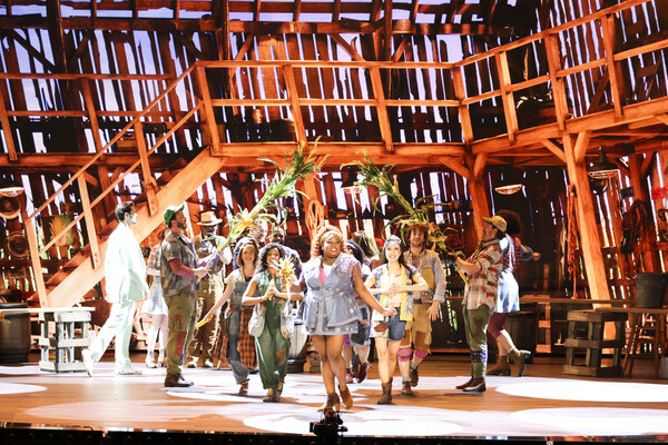 Photos: Go Inside the Tony Awards With Ariana DeBose, Alex Newell & More Image