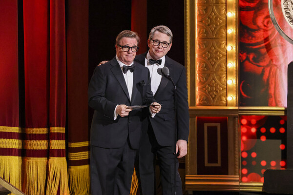 Photos: Go Inside the Tony Awards With Ariana DeBose, Alex Newell & More Image