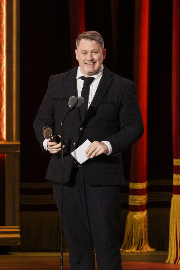 Photos: Go Inside the Tony Awards With Ariana DeBose, Alex Newell & More Image
