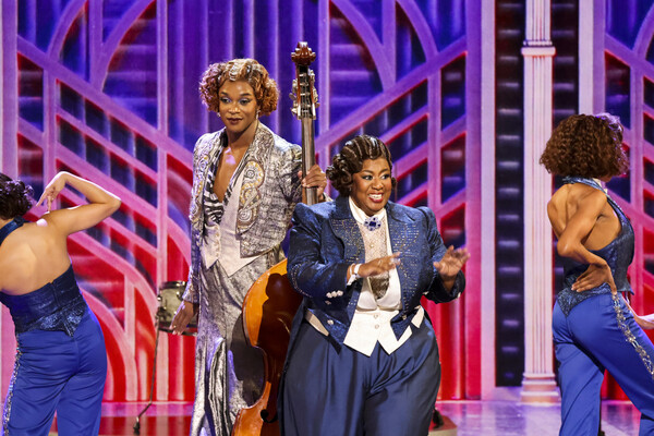 Photos: Go Inside the Tony Awards With Ariana DeBose, Alex Newell & More Image
