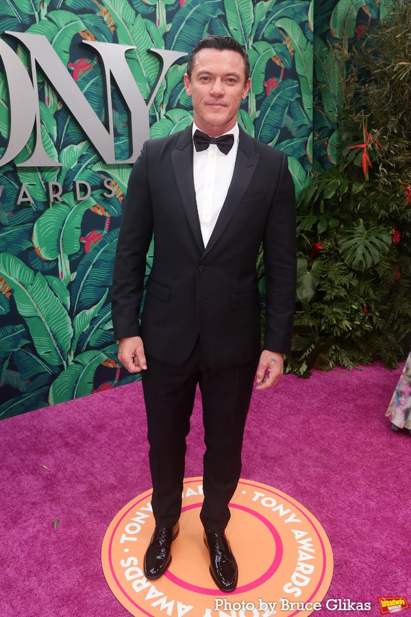 Photos: Broadway's Brightest Stars Hit the Red Carpet at the 2023 Tony Awards Image