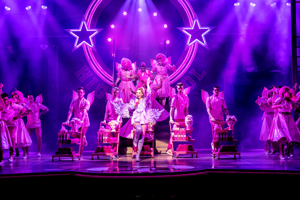 Photos: Check Out All New Photos From GREASE at the West End's Dominion Theatre Image